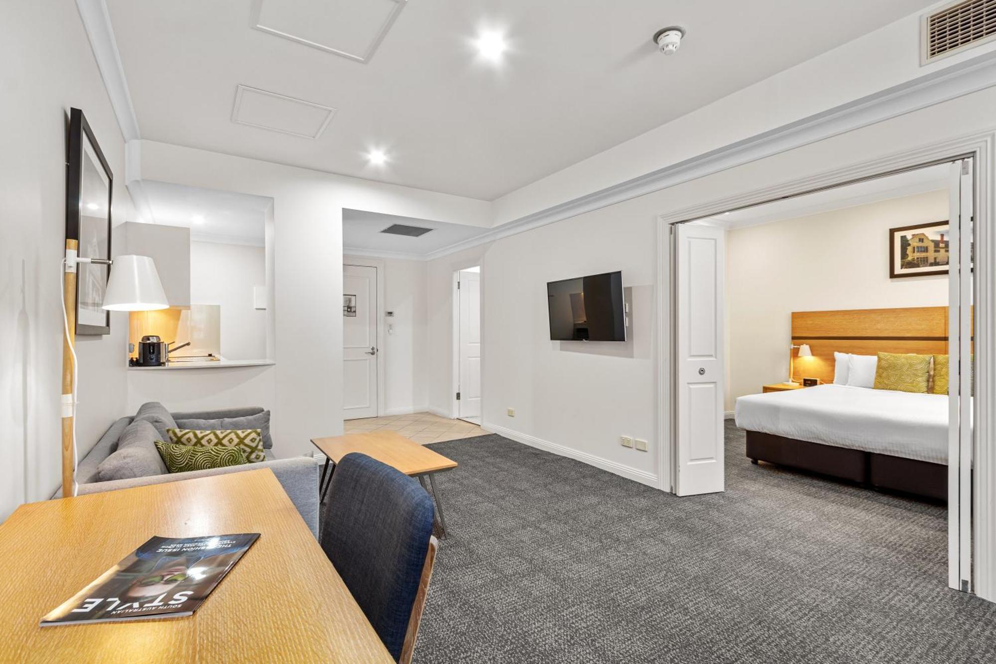 Quality Apartments Adelaide Central Buitenkant foto